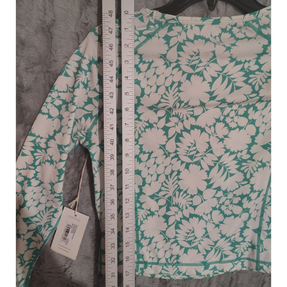 NWT Carve Designs Charlie Sunshirt Size M Felicity Rashgaurd Beach Swimsuit - Picture 8 of 10